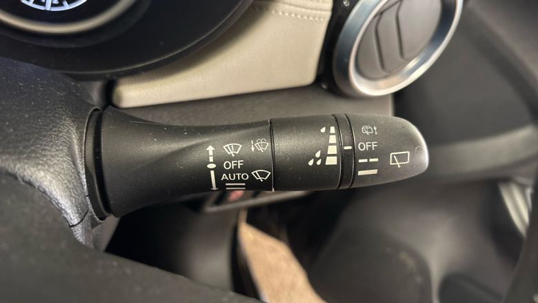 Nissan Micra 1.0 IG-T 100 Tekna 5dr Petrol Hatchback